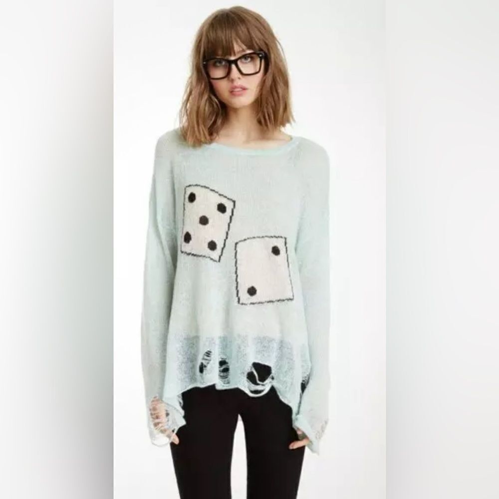Wildfox White Label mint dice graphic lightweight shredded hem sweater. Small.